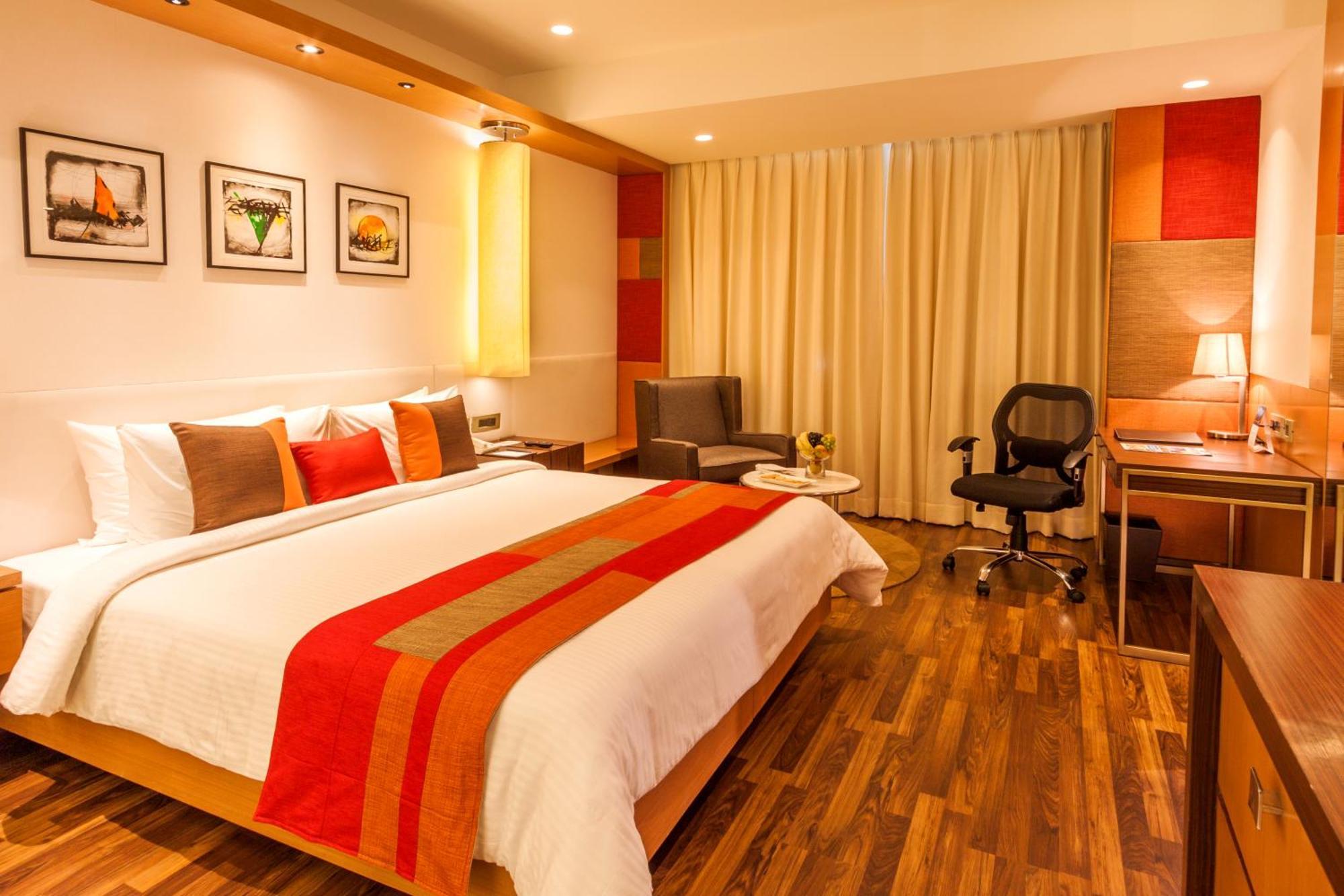Hotel Deventure Sarovar Portico Kapashera, New 4*