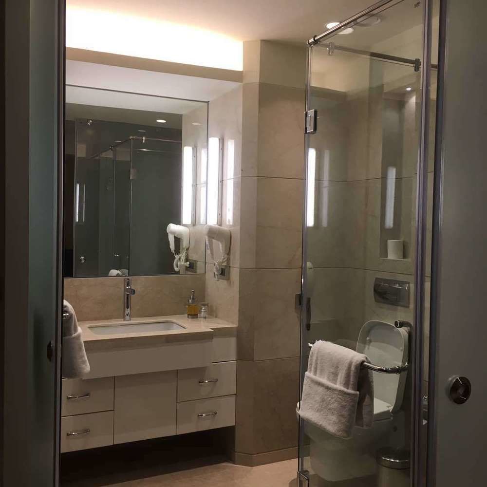 Hotel Deventure Sarovar Portico Kapashera, New
