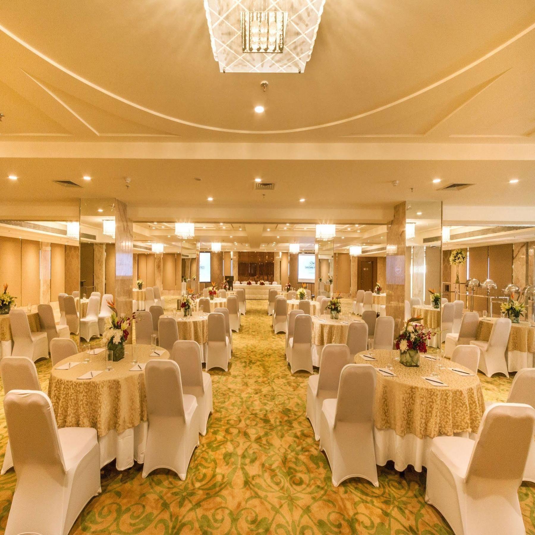 Deventure Sarovar Portico Kapashera, New