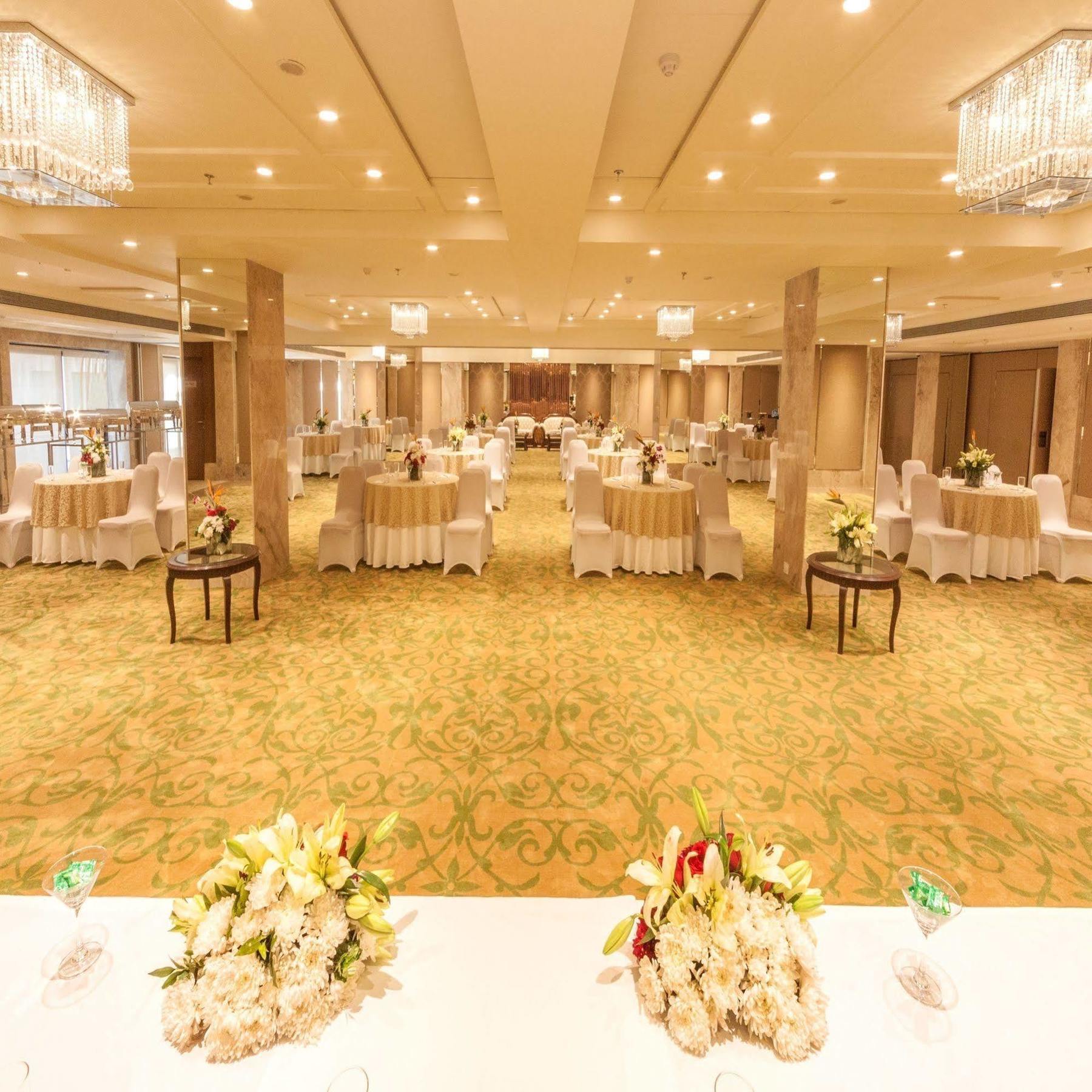 Deventure Sarovar Portico Kapashera, New