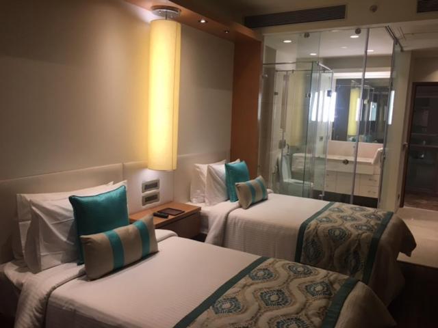 Deventure Sarovar Portico Kapashera, New होटल